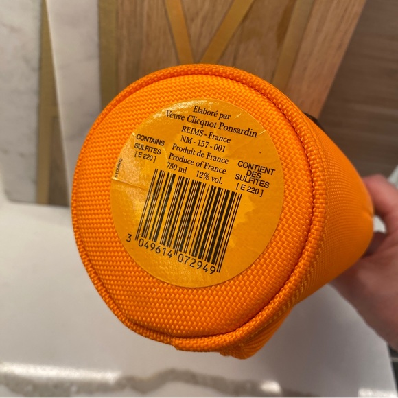 Veuve Clicquot Champagne Bottle Zip Cooler/Cover - Picture 6 of 8